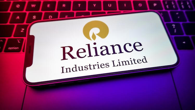 RIL shares slip 6% from record high, what's next?