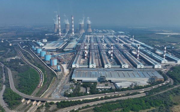 MFs turn selective amid market volatility; Vedanta Aluminium finds favour