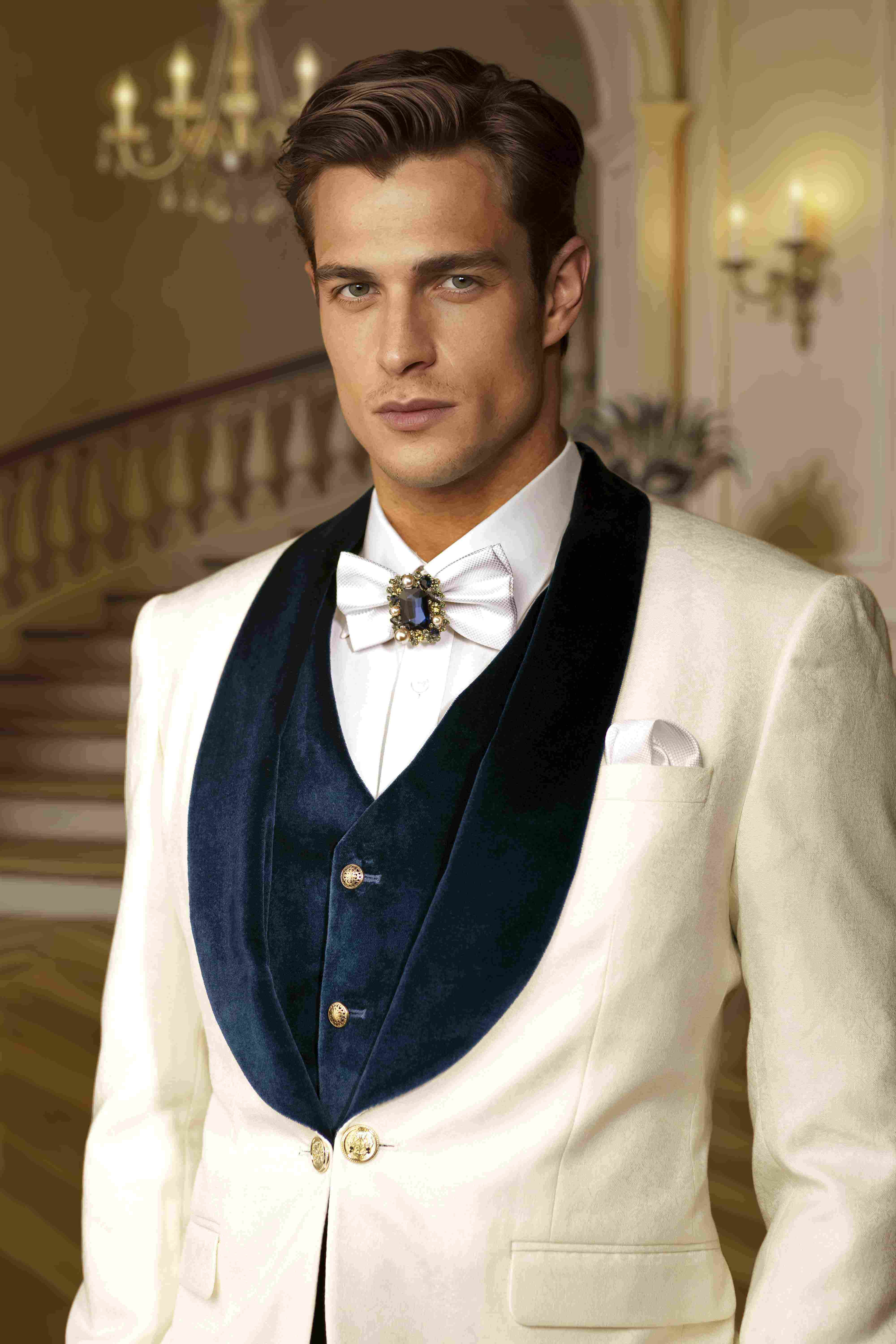 Louis Philippe Presents 
