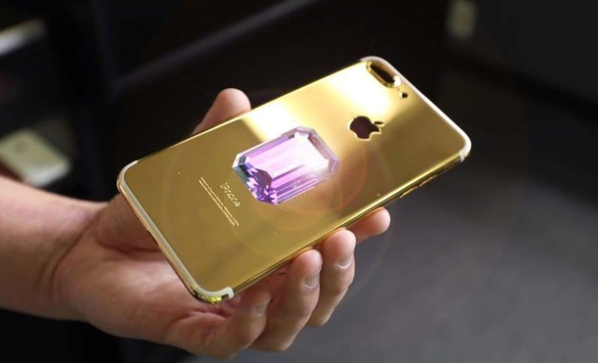 Falcon Supernova iPhone 6 Pink Diamond: The World’s Most Expensive Smartphone