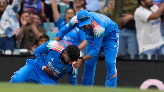 Shreyas Iyer admitted to ICU in Sydney hospital due to internal bleeding after nasty rib injury in 3rd ODI