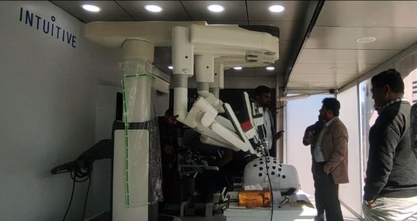AIIMS Bhopal Hosts Mobile Robotic Simulation System to Spread Awareness and Orientation for Faculties, Residents and Students