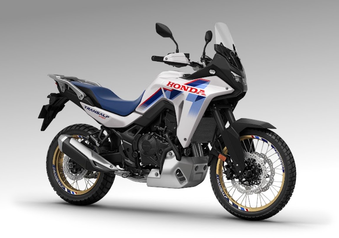 Honda Advances its 2026 Premium Motorcycle Portfolio: CB750 Hornet, XL750 Transalp, Gold Wing & CBR1000RR-R Fireblade SP