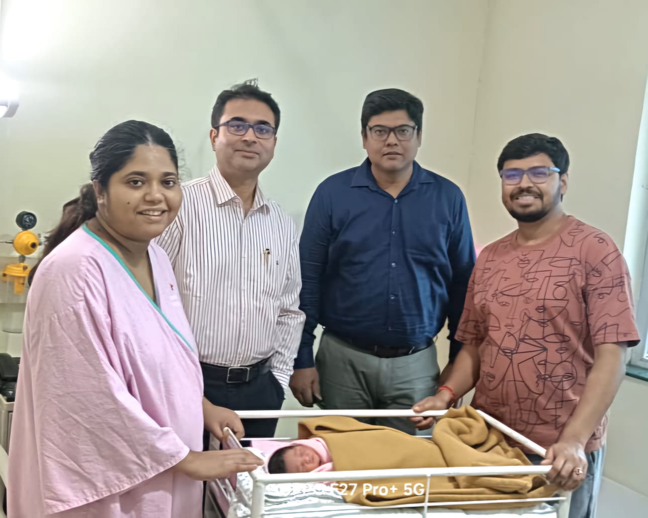 Dietitian's Fragile Pregnancy Turns into a Story of Hope after two miscarriages at Manipal Hospital EM Bypass