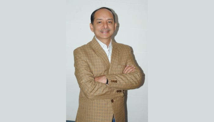 RBI Holds Rates as Growth and Inflation Outlook Improves